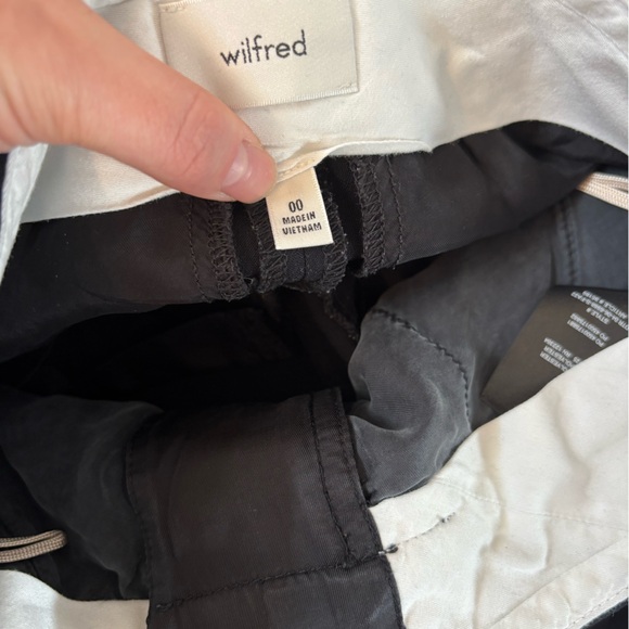 Aritzia Wilfred Effortless Pant Short - Picture 6 of 7